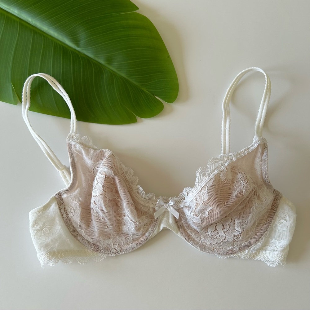 Victoria's Secret White Lace Bra 34B